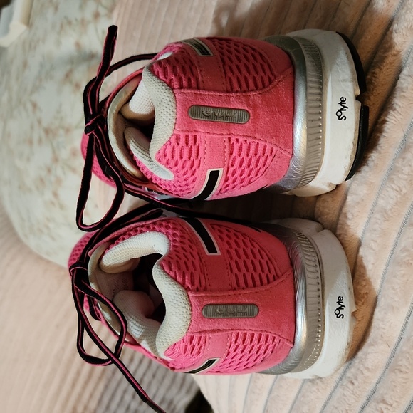 Asics size 11 gel blur 33 pink tennis shoes - Picture 3 of 7